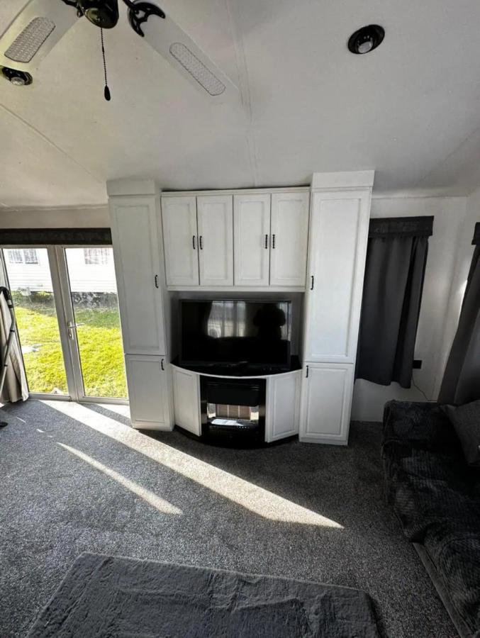 2 Bedroom Caravan With Sea Views Eastchurch Extérieur photo